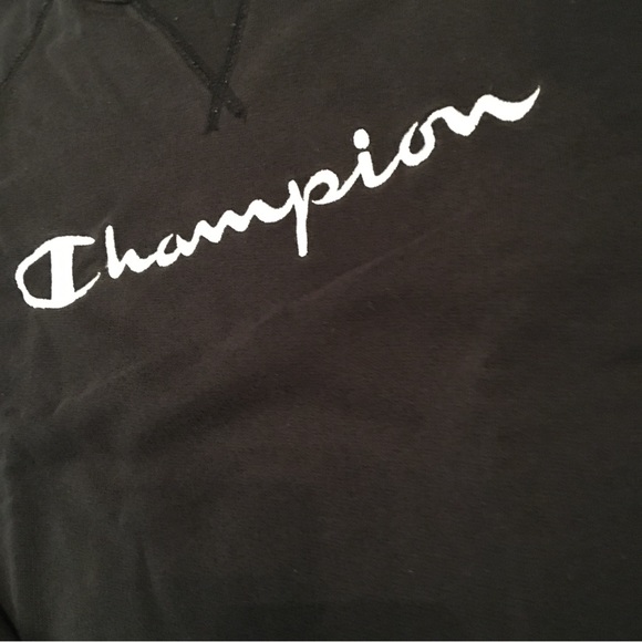 PREOWNED Mint condition Champion sweatshirt sz Small NAVY - Picture 4 of 4